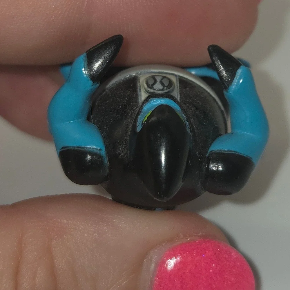 2007 Bandai Ben 10 XLR8 Sumo Slammers Mini Figure 1 Inch